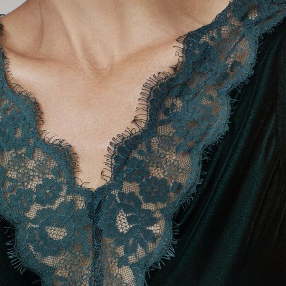 NWT ZARA LONG VELVET DRESS WITH LACE 2731/264 - Picture 8 of 11